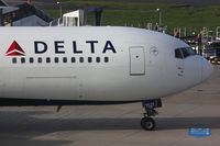 N394DL @ EDDL - Delta Air Lines, Boeing 767-324ER, CN: 27394/0572 - by Air-Micha