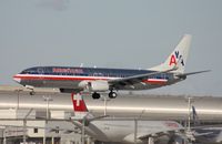 N824NN @ MIA - American 737 - by Florida Metal