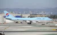 HL7490 @ KLAX - Taxiing at LAX - by Todd Royer