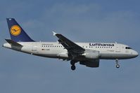 D-AIBD @ EDDF - Lufthansa Airbus 319 - by Dietmar Schreiber - VAP