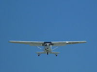 VH-IMY @ YMMB - Cessna 172 VH-IMY on short final for rwy 13 at Moorabbin - by red750