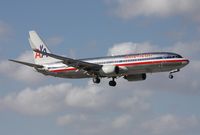 N992AN @ MIA - American 737 - by Florida Metal