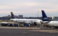 N211FR @ KDCA - DCA, VA - by Ronald Barker