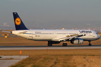 D-AISH @ VIE - Lufthansa - by Joker767