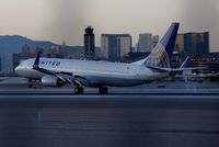 N24224 @ KLAS - United 738 touches down on RWY 7L - by Jonathan Ma
