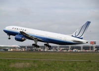 N775UA @ EHAM - Take off from Amsterdam Airport of runway 24 - by Willem Goebel
