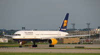 TF-FIO @ MSP - Icelandair 757 going back to Keflavik. - by Eric