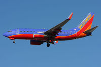 N473WN @ LAS - Southwest Airlines N473WN on short final to RWY 25L. - by Dean Heald