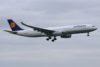 D-AIKJ @ DFW - Lufthansa landing at DFW - by Zane Adams