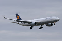 D-AIKJ @ DFW - Lufthansa landing at DFW