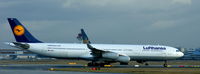 D-AIGX @ EDDF - Lufthansa, ready for take off on runway 18 at Frankfurt Int´l (EDDF) - by A. Gendorf