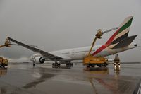 A6-ECO @ LOWW - Emirates Boeing 777-300 - by Dietmar Schreiber - VAP