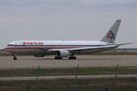 N390AA @ DFW - American Airlines at DFW airport