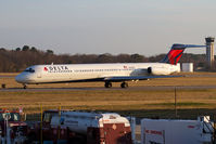 N932DL @ ORF - Delta Air Lines N932DL (FLT DAL2123) taxiing to RWY 23 via taxiway Charlie for departure to Hartsfield-Jackson Atlanta Int'l (KATL). - by Dean Heald