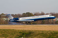 N773SK @ ORF - United Express (SkyWest Airlines) N773SK (FLT SKW5200) from Houston Bush Intercontinental Airport (KIAH) landing RWY 23. - by Dean Heald