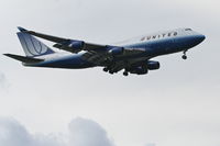 N116UA @ KORD - United Airlines Boeing 747-422, N116UA on approach RWY 10 KORD. - by Mark Kalfas