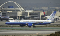 N561UA @ KLAX - Just arrived at LAX on 25L - by Todd Royer