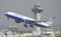 N784UA @ KLAX - Departing LAX on 25R - by Todd Royer
