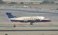 N255GL @ KLAX - Taxiing to gate - by Todd Royer