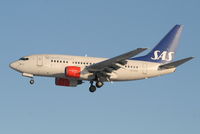 LN-RPB @ EBBR - Arrival of flight SK589 to RWY 25L - by Daniel Vanderauwera