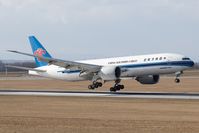 B-2081 @ LOWW - China Southern 777-200 - by Andy Graf-VAP