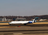 N925AT @ KDCA - Landing DCA, VA - by Ronald Barker