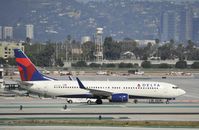 N3739P @ KLAX - Taxiing to gate - by Todd Royer