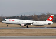 HB-IOD @ LOWW - Swiss Air Lines Airbus A321 - by Andreas Ranner