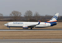 TC-SNT @ LOWW - Sunexpress Boeing 737 - by Andreas Ranner