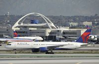 N613DL @ KLAX - Taxiing to gate at LAX - by Todd Royer