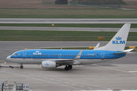 PH-BGR @ LOWW - white-nosed KLM Boeing 737 - by Andreas Ranner