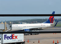 N3738B @ KDCA - DCA, VA - by Ronald Barker