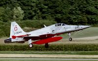 J-3040 @ LSMP - on final at Payerne AB - by Friedrich Becker