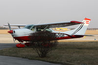 OE-DGB @ LOAV - Cessna at LOAV - by Loetsch Andreas