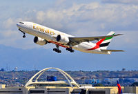 A6-EWJ @ KLAX - A6-EWJ Emirates Boeing 777-21H/LR (cn 35590/775)

Los Angeles International Airport (IATA: LAX, ICAO: KLAX, FAA LID: LAX)
TDelCoro
April 12, 2012 - by Tomás Del Coro