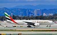 A6-EWE @ KLAX - A6-EWE Emirates Boeing 777-21H/LR (cn 35582/725)

Los Angeles International Airport (IATA: LAX, ICAO: KLAX, FAA LID: LAX)
TDelCoro
April 12, 2012 - by Tomás Del Coro