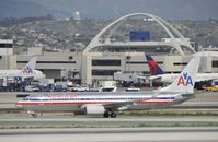 N914AN @ KLAX - Taxiing to gate at LAX - by Todd Royer