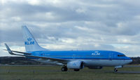 PH-BGE @ EGPH - KLM1285 Taxiing to the terminal - by Mike stanners