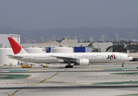JA740J @ KLAX - Taxiing to gate at LAX - by Todd Royer