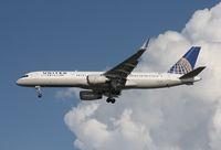 N17128 @ TPA - United 757 - by Florida Metal