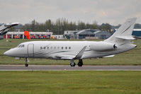 N30LF @ EINN - Rolling off after arrival - by Robert Kearney