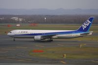 JA8272 @ RJCC - All Nippon Airways on Sapporo Chitose - by lkuipers
