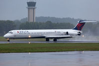 N967DL @ ORF - Delta Air Lines N967DL (FLT DAL2148) rolling out on a wet RWY 5 in rain, arriving from Hartsfield-Jackson Atlanta Int'l (KATL). - by Dean Heald