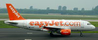 G-EZIC @ EDDL - Easy Jet, is taxiing for departure at Düsseldorf Int´l (EDDL) - by A. Gendorf