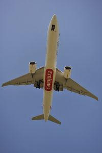 A6-ECT @ LOWW - Emirates Boeing 777-300 - by Dietmar Schreiber - VAP