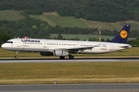 D-AIRK @ VIE - Lufthansa - by Joker767