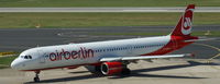 D-ALSC @ EDDL - Air Berlin, is taxiing to parking position at Düsseldorf Int´l (EDDL) - by A. Gendorf