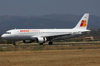 EC-FNR @ LEPA - Iberia Express, Airbus A320-211, CN: 0323 - by Air-Micha