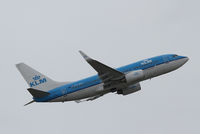 PH-BGH @ LOWW - KLM Boeing 737 - by Thomas Ranner