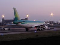 EI-DVG @ LFPG - AER LINGUS by night departure to Dublin - by Jean Goubet-FRENCHSKY